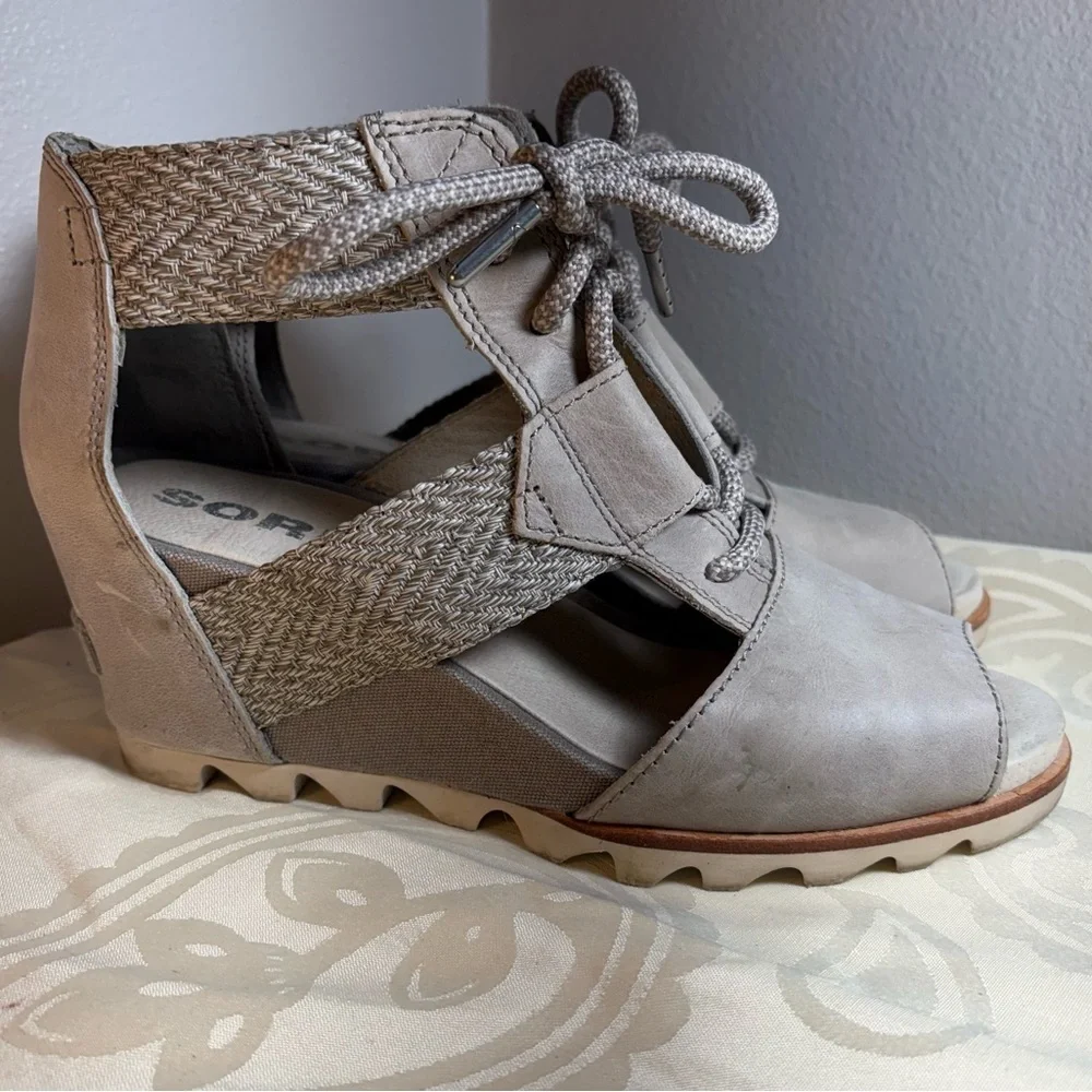 Sorel Women's Joanie Lace Wedge Sandals.